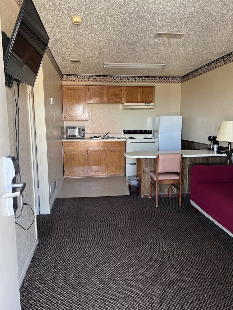 Hallmark Inn and Suites 22/22