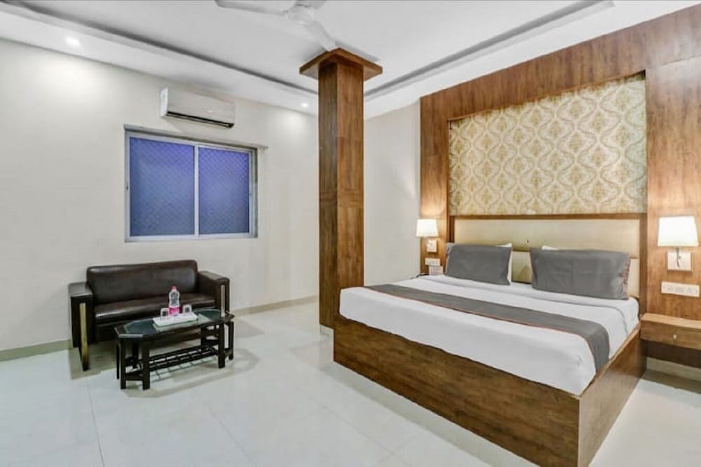 Airport Hotel Golden Jindal 9/26