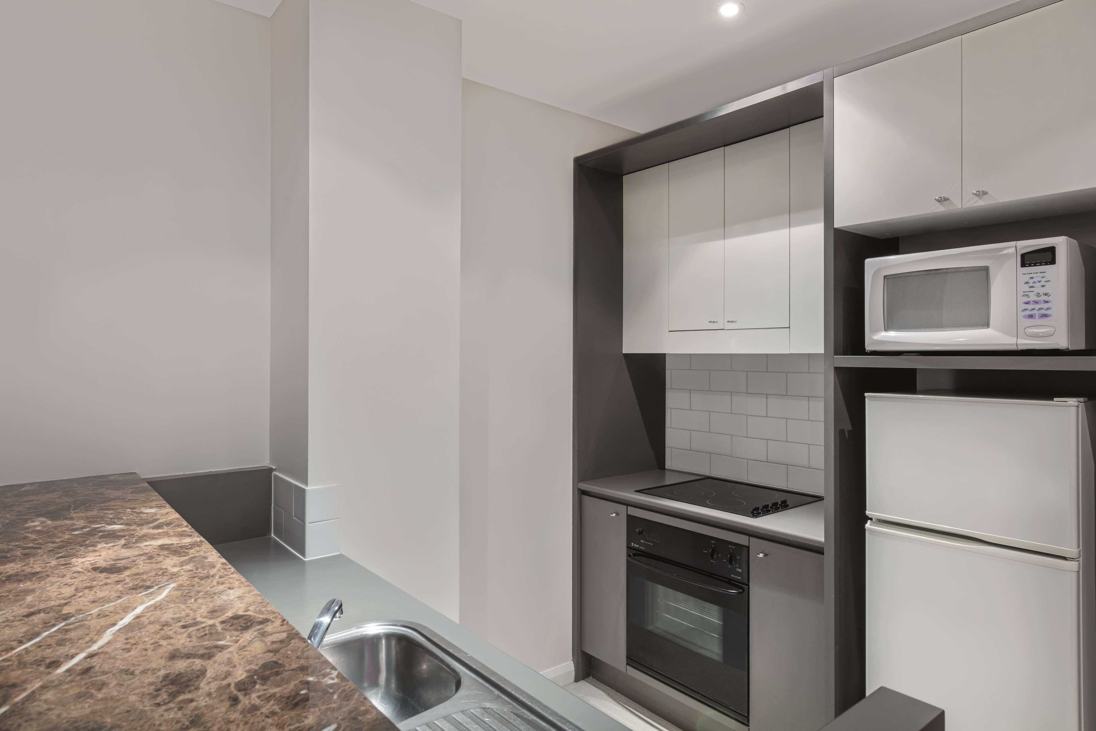 Adina Apartment Hotel Sydney Central 32/35