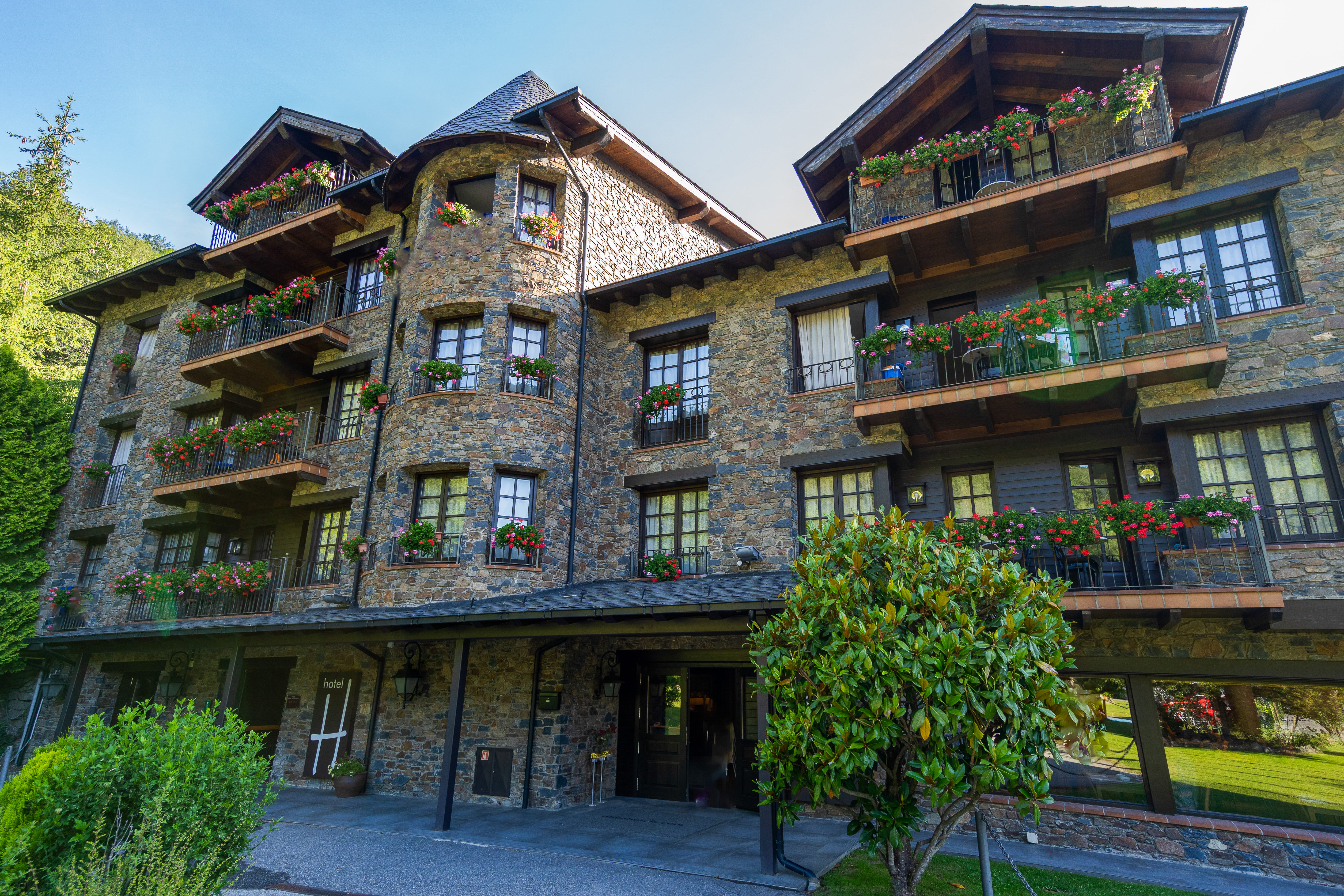 Abba Xalet Suites in SANT JULIA DE LORIA