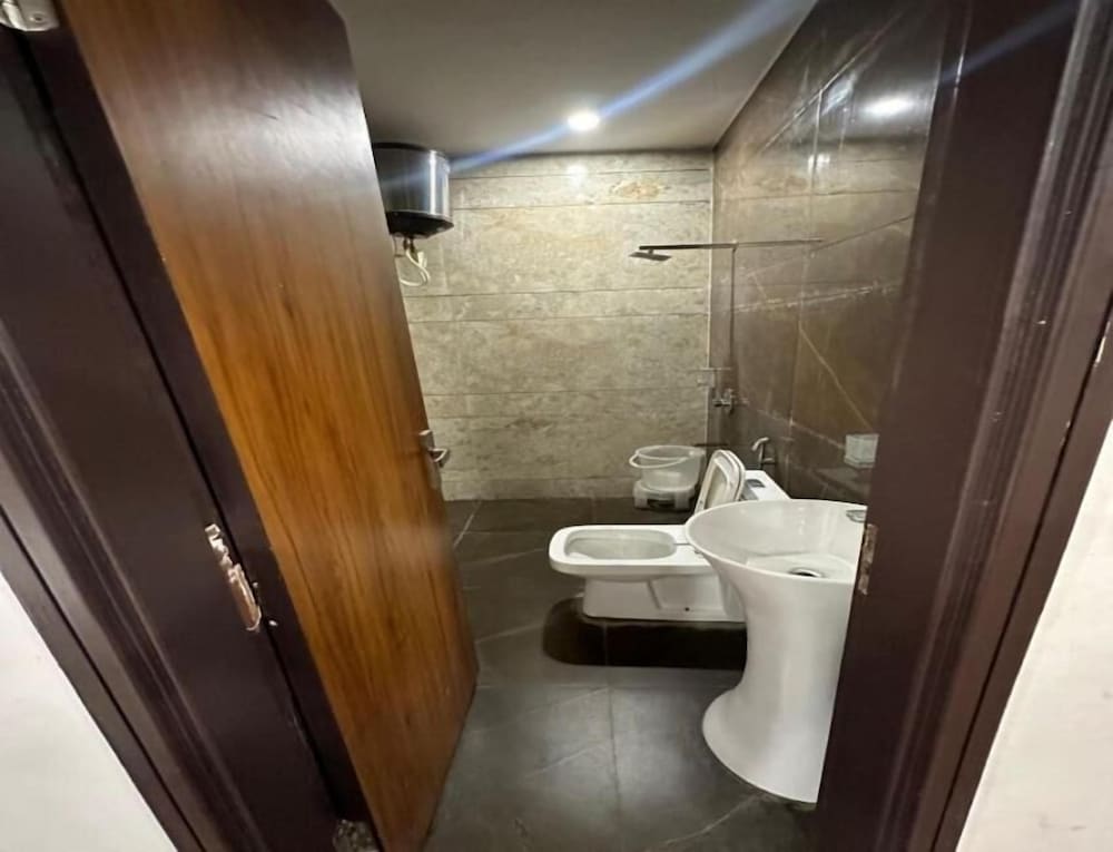 HOTEL HERITAGE INN 56/58