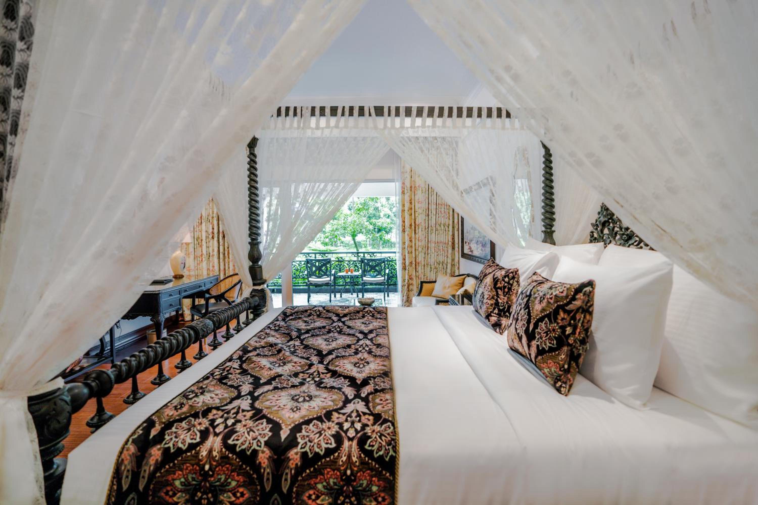 Heritage, King Bed