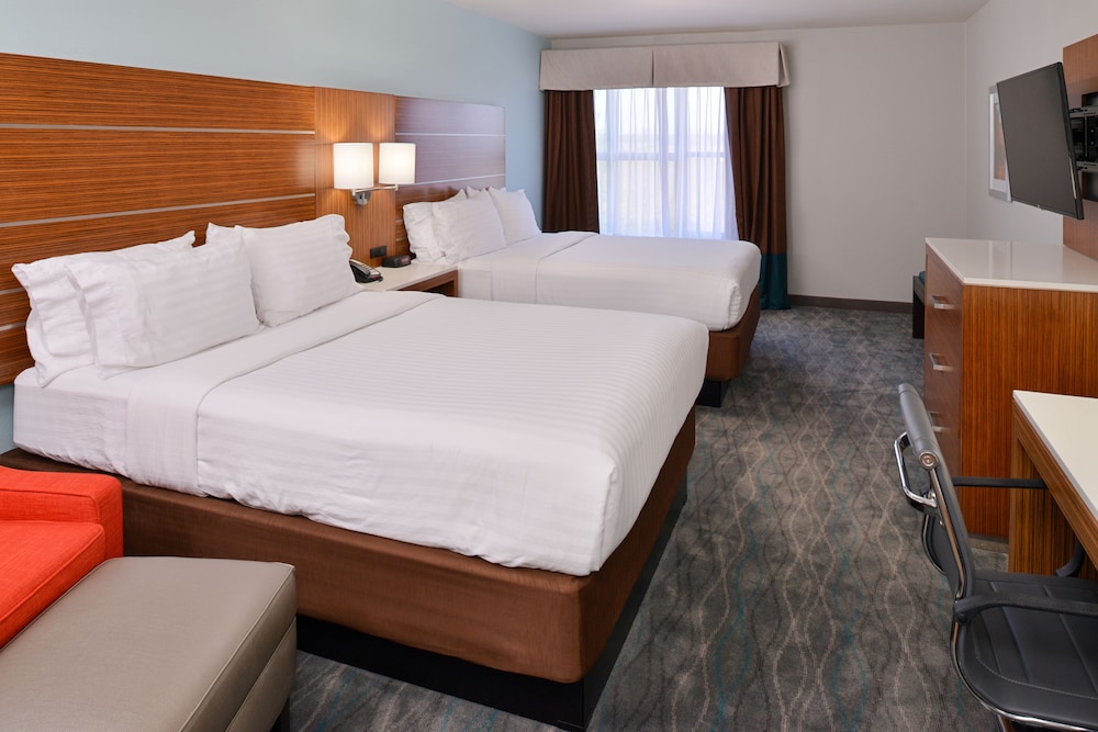 Holiday Inn Express Austin North Central 16/65
