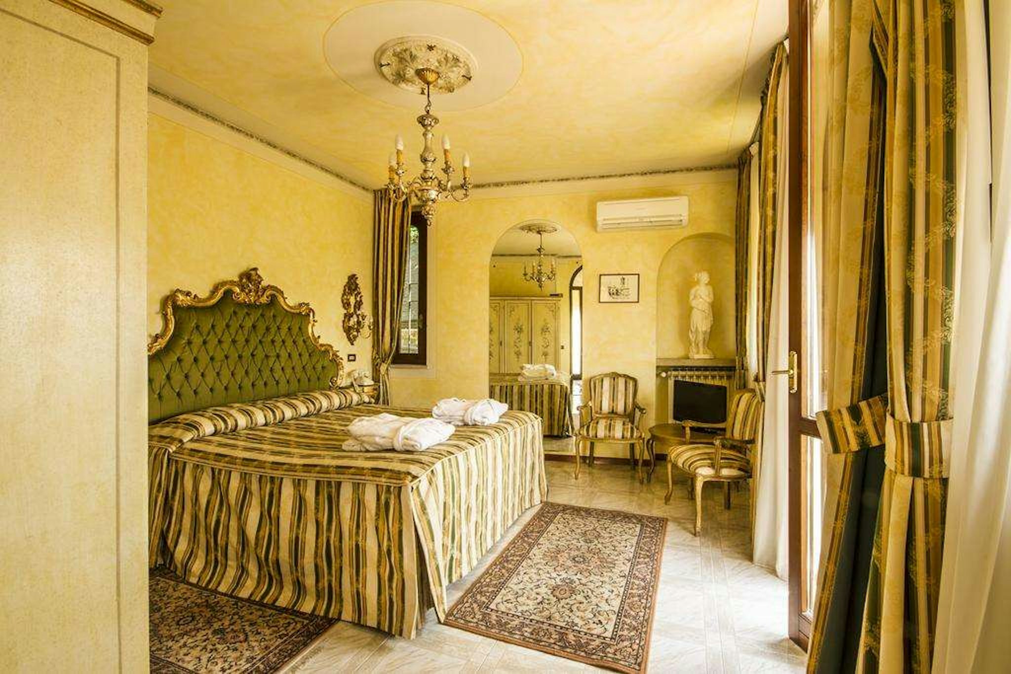 Ville Montefiori 4/45