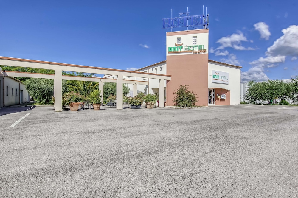 HOTEL AKENA CITY CLERMONT L'HERAULT 20/25