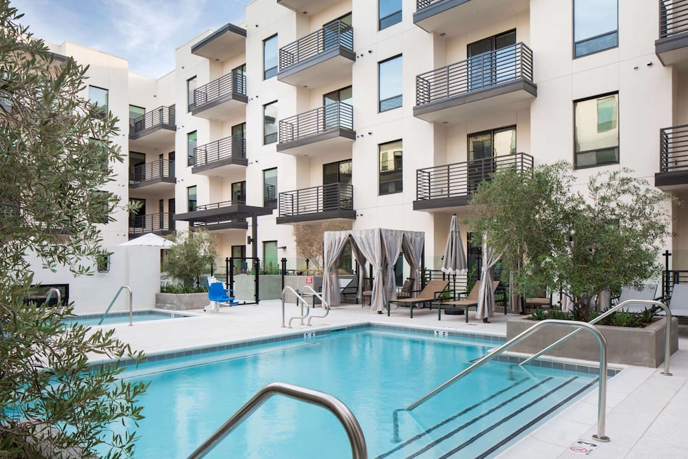 Sentral Old Town Scottsdale 3/51