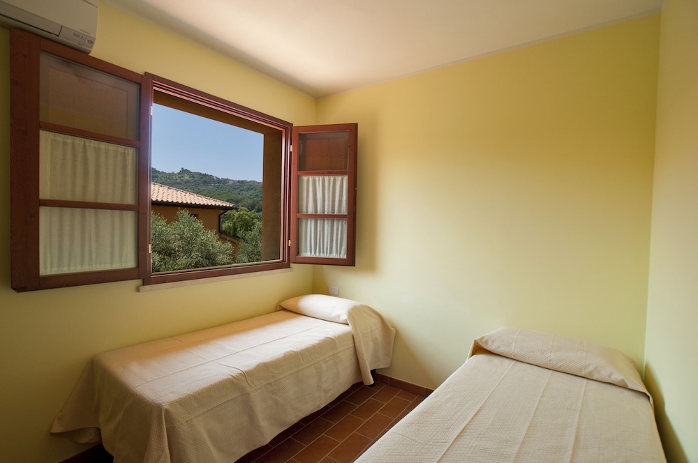 Borgo Etrusco S.P.A. 10/35
