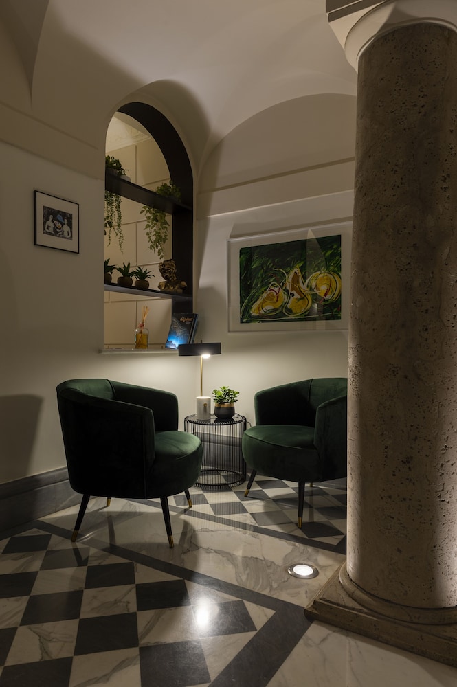 Hotel Principe Torlonia 50/65