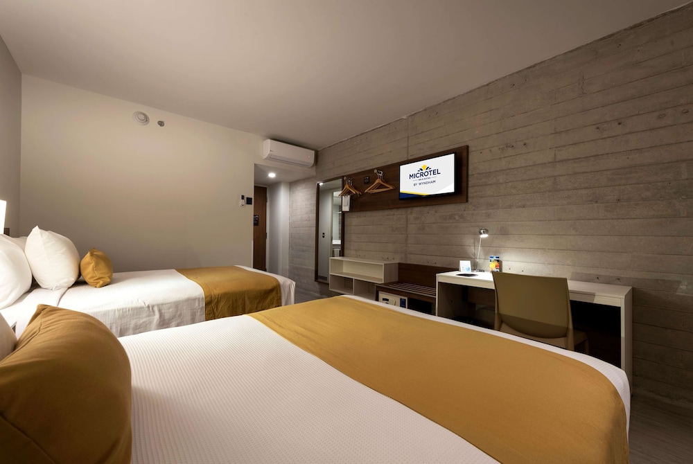 Microtel Inn Suites By Wyndham Irapuato 6/28