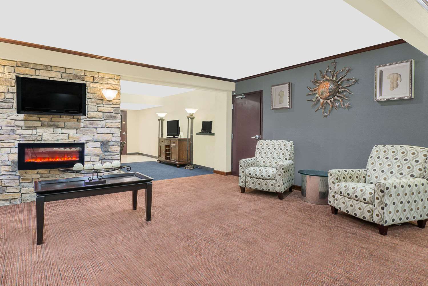 Travelodge By Wyndham Lima OH 1/6