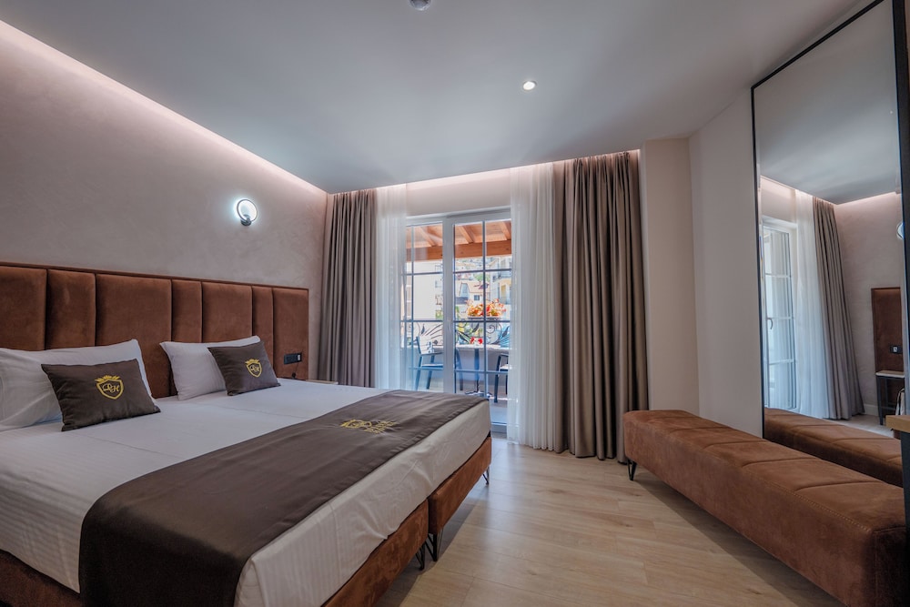 Hotel Dior 26/60