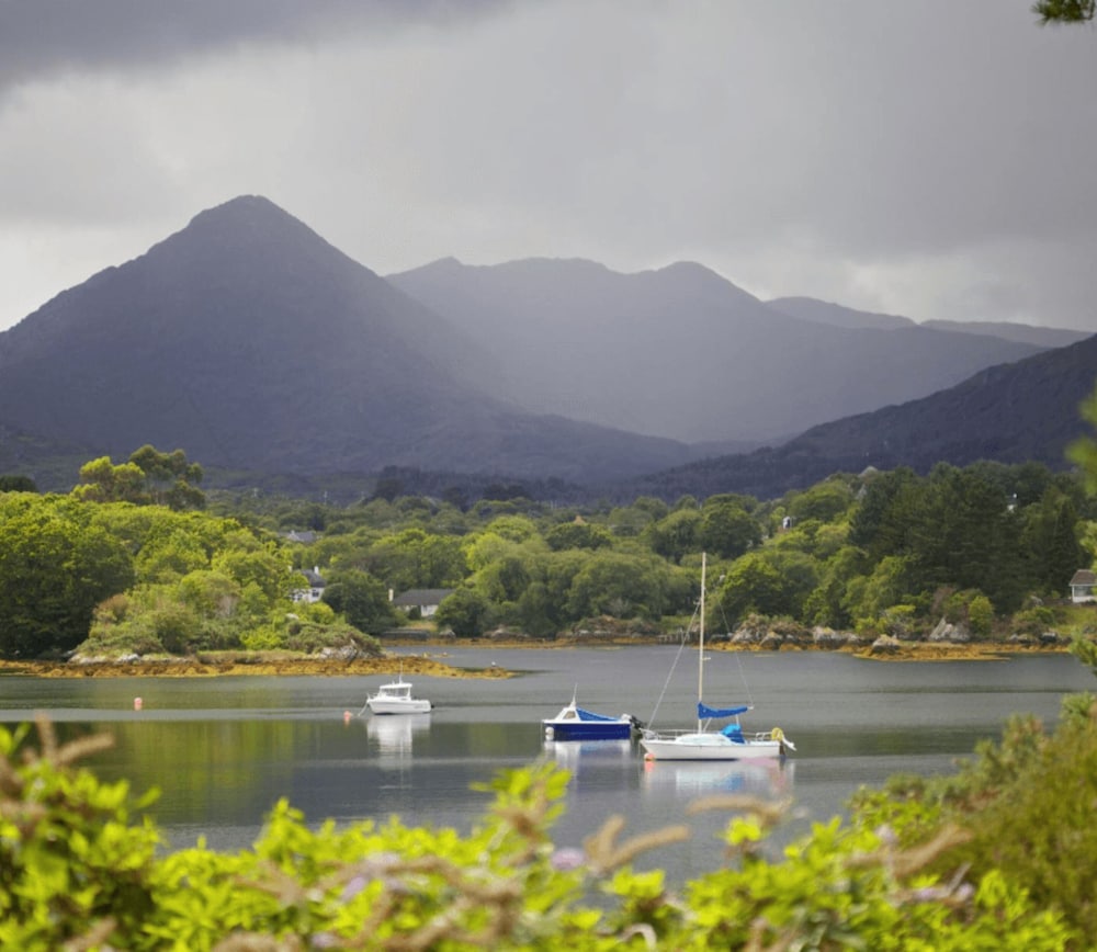Glengarriff Park Hotel 50/56