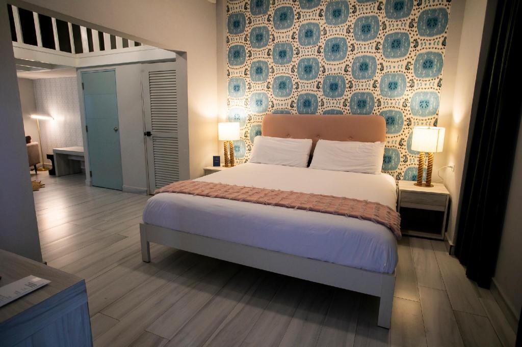 Junior Suite, Sofa