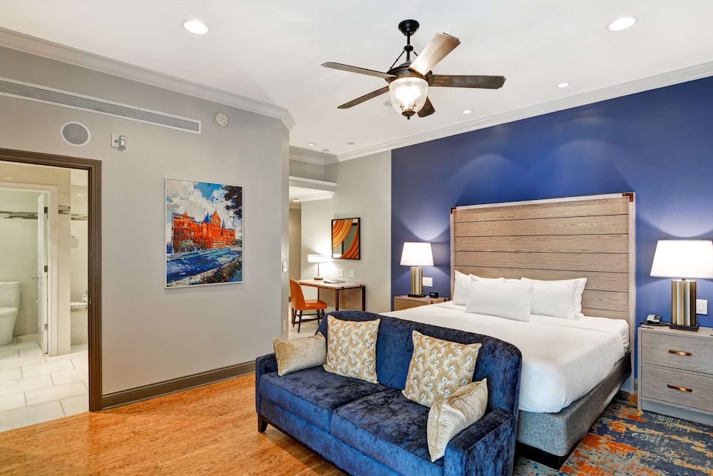 The Cincinnatian Hotel, Curio Collection by Hilton 26/49