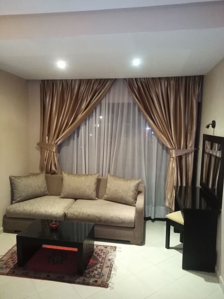 SUITE HOTEL TILILA 26/39