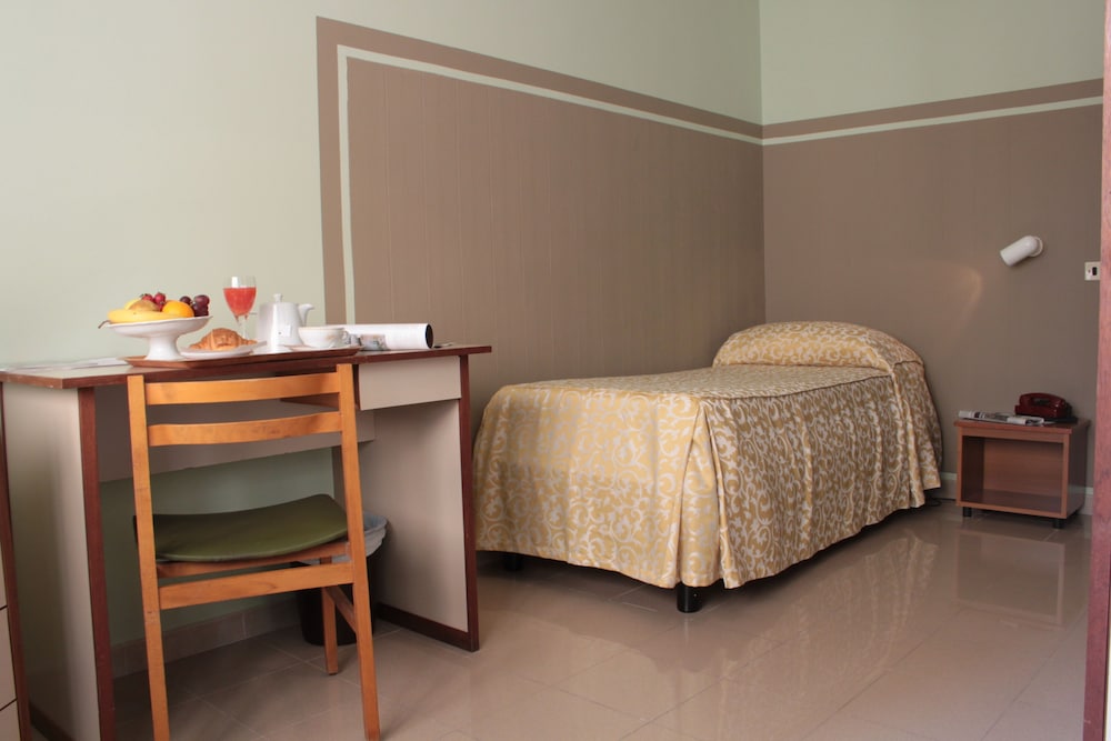 Hotel Plaza 22/47