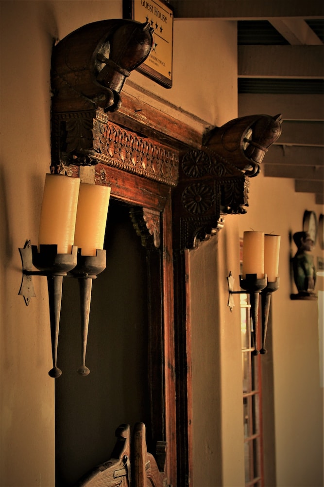 African Roots Guest House 30/50