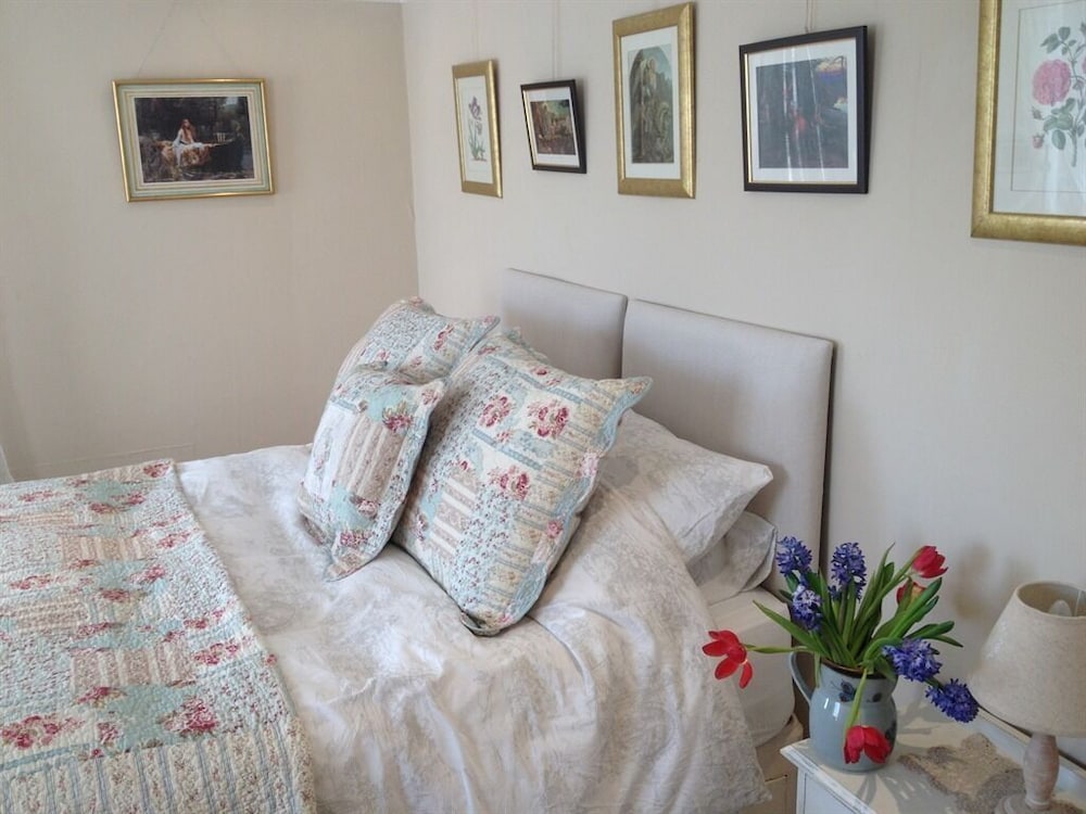 St Anne's B&B 29/45