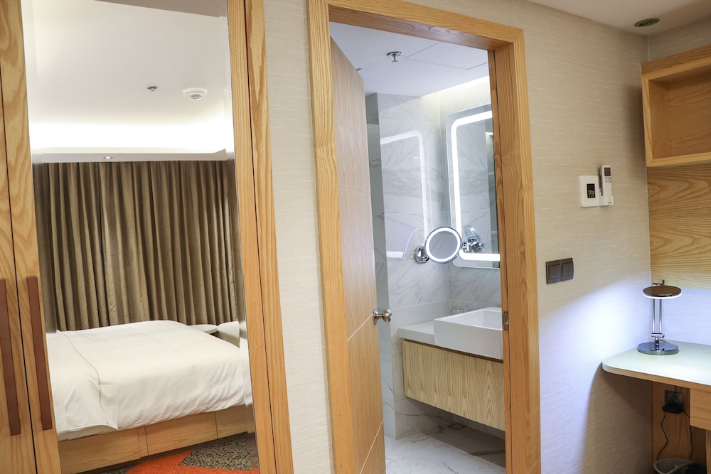 HANSA- A Premium Residence 48/49