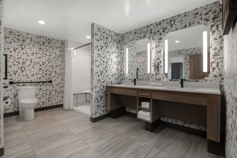 Home2 Suites by Hilton Anderson Downtown 15/16