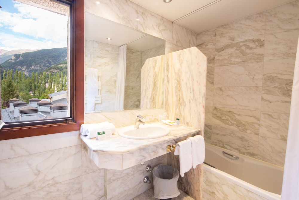 Hotel Rutllan & Spa 36/36