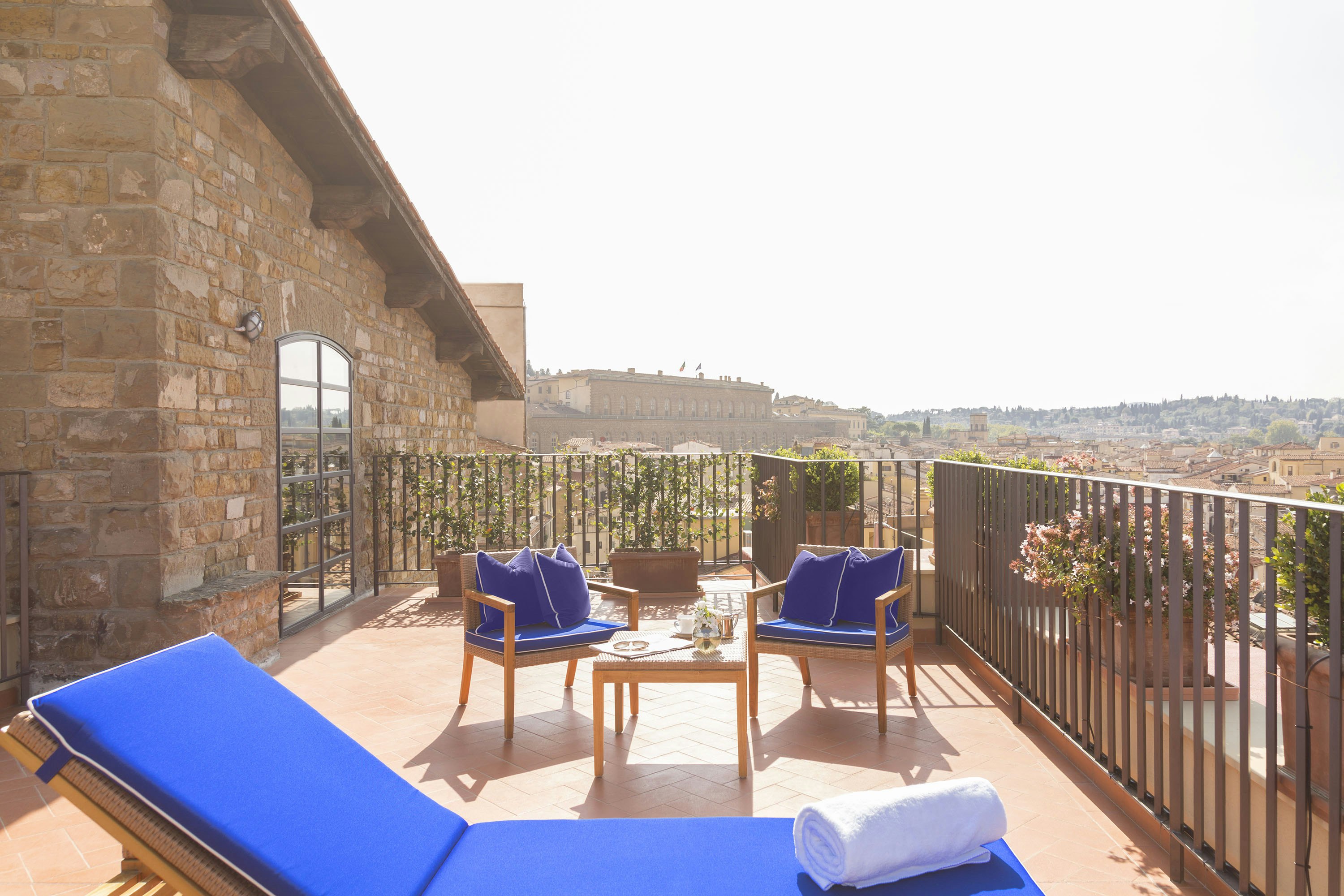 Hotel Lungarno 23/50