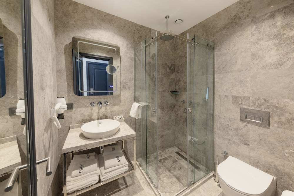 AHG Atlas Hotel 37/41