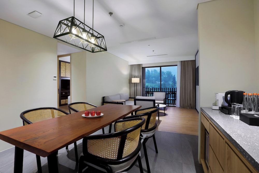 Grand Aston Puncak Hotel and Resort 28/50