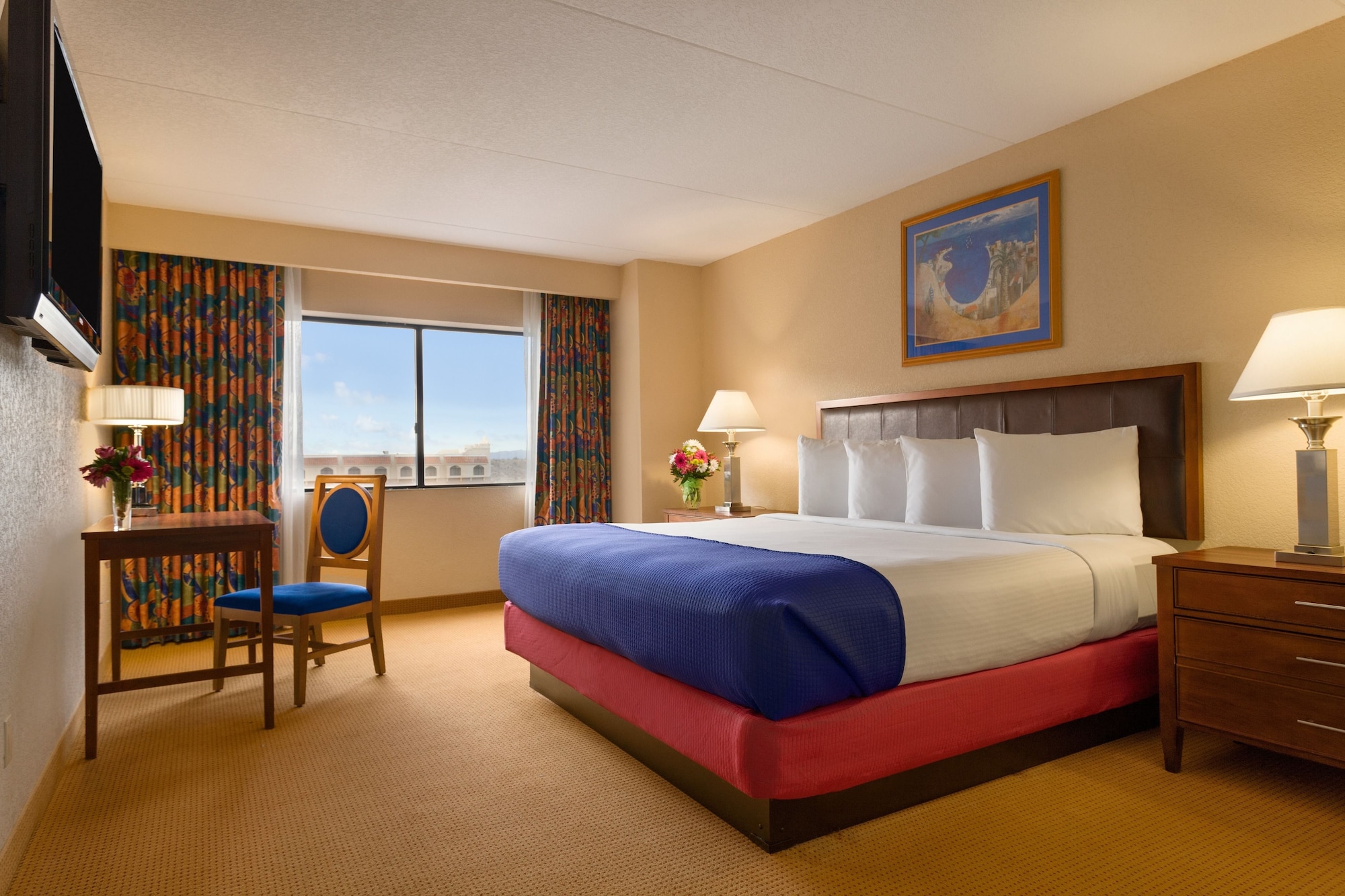 Deluxe, King Bed, Central Tower
