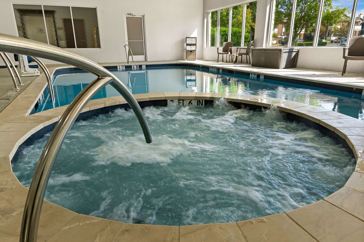 Comfort Suites Granbury 8/12