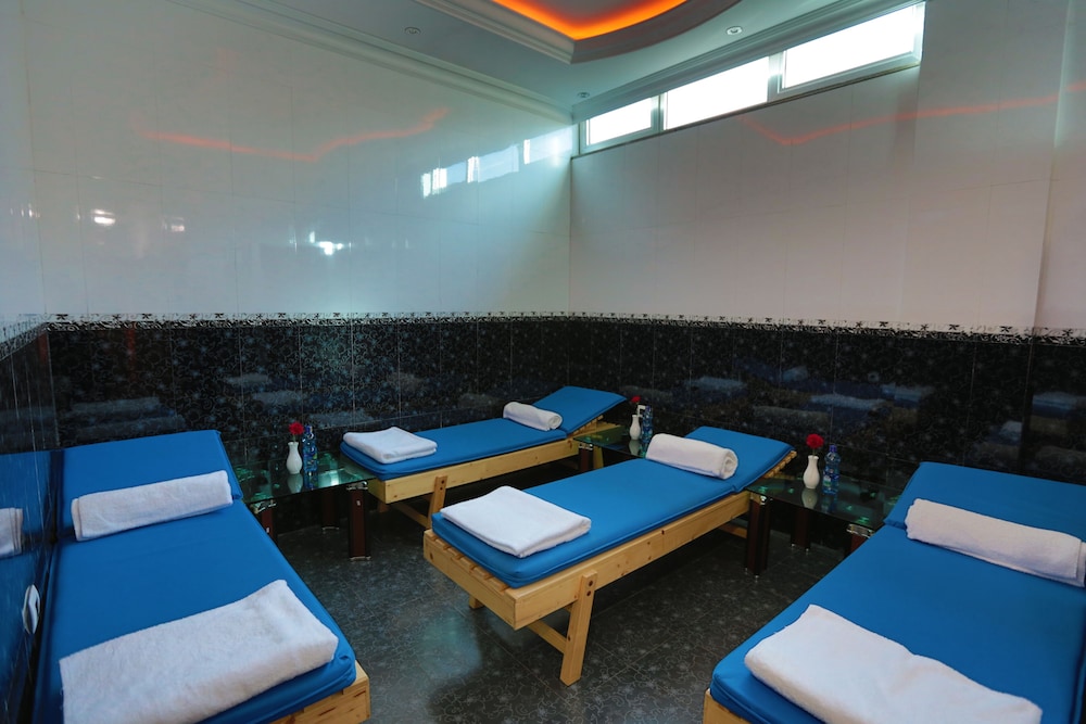 Friendship International Hotel 42/55