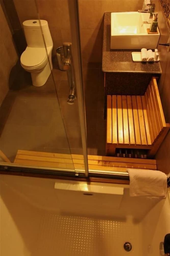 NAKSEL BOUTIQUE HOTEL & SPA 47/50