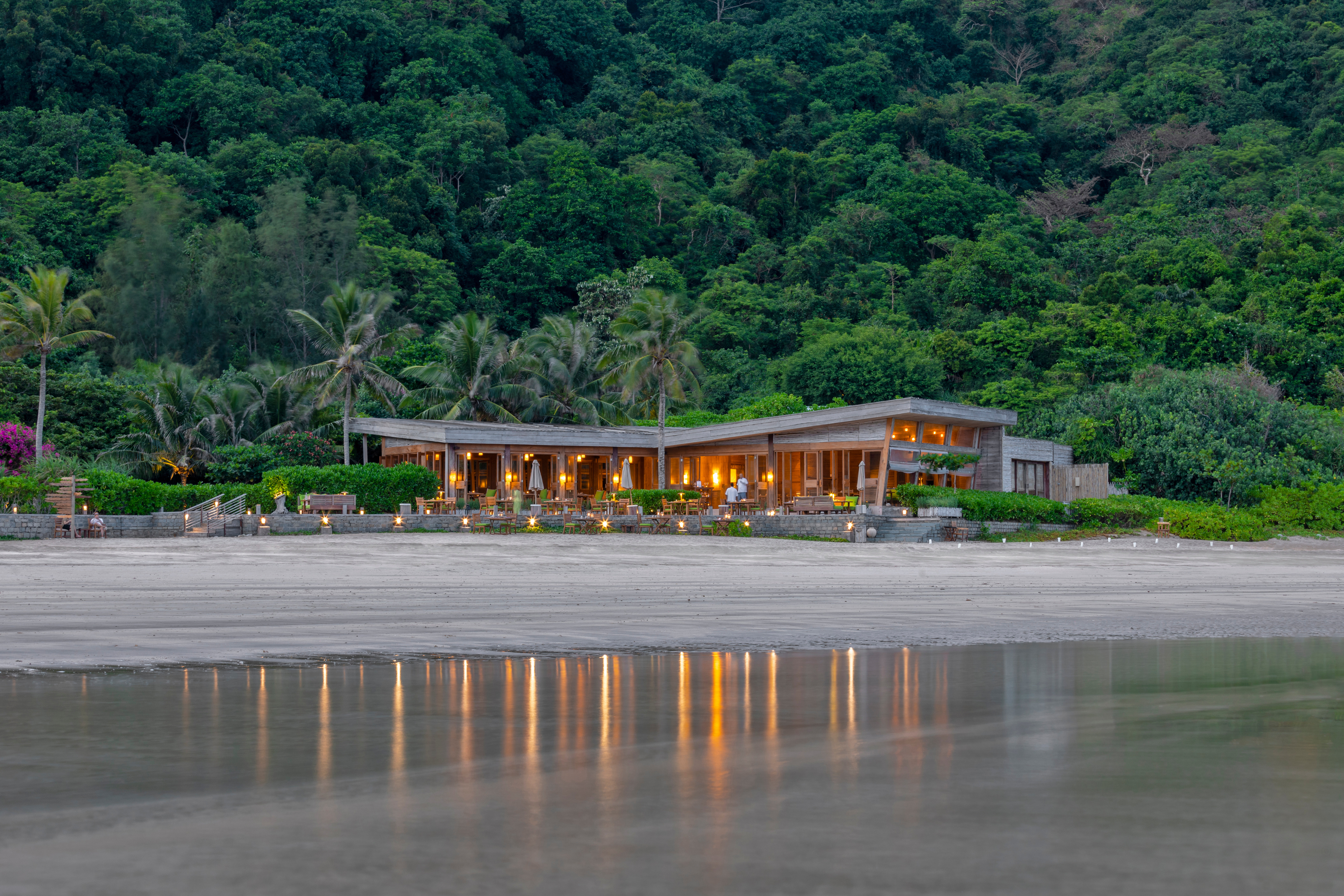 Six Senses Con Dao 42/48