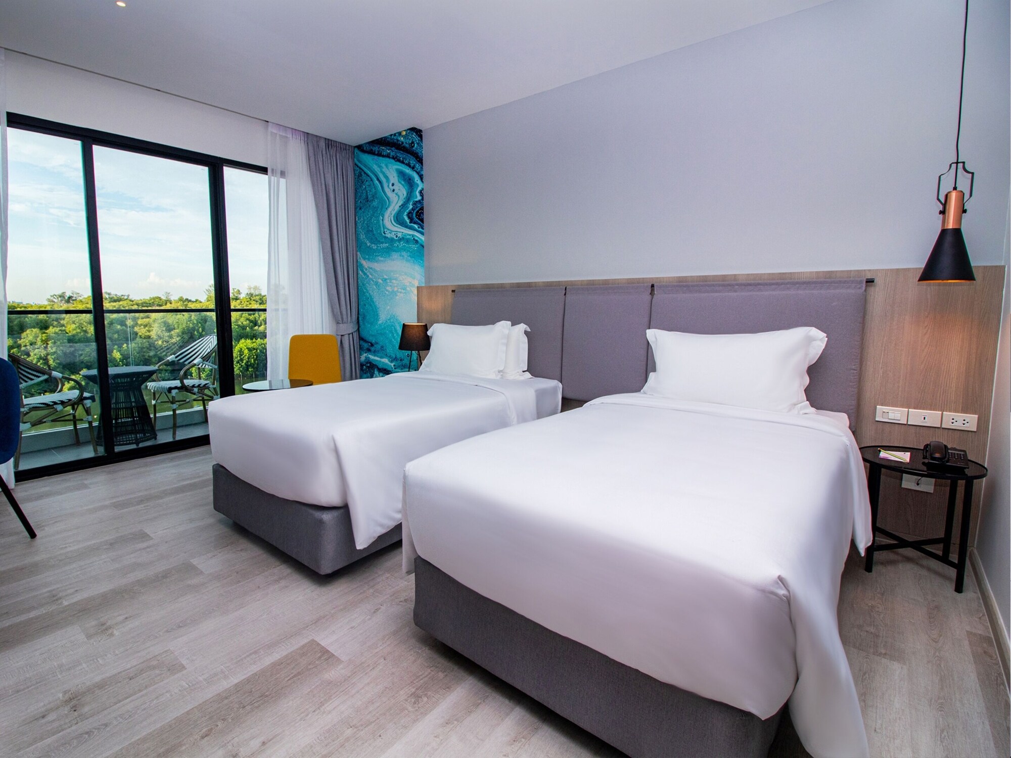 غرفة ديلوكس بسرير مزدوج بإطلالة على النهر، Fortune Saeng Chan Beach Rayong 3/8
