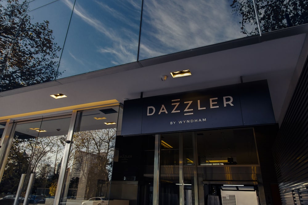 Dazzler by Wyndham La Plata 1/26