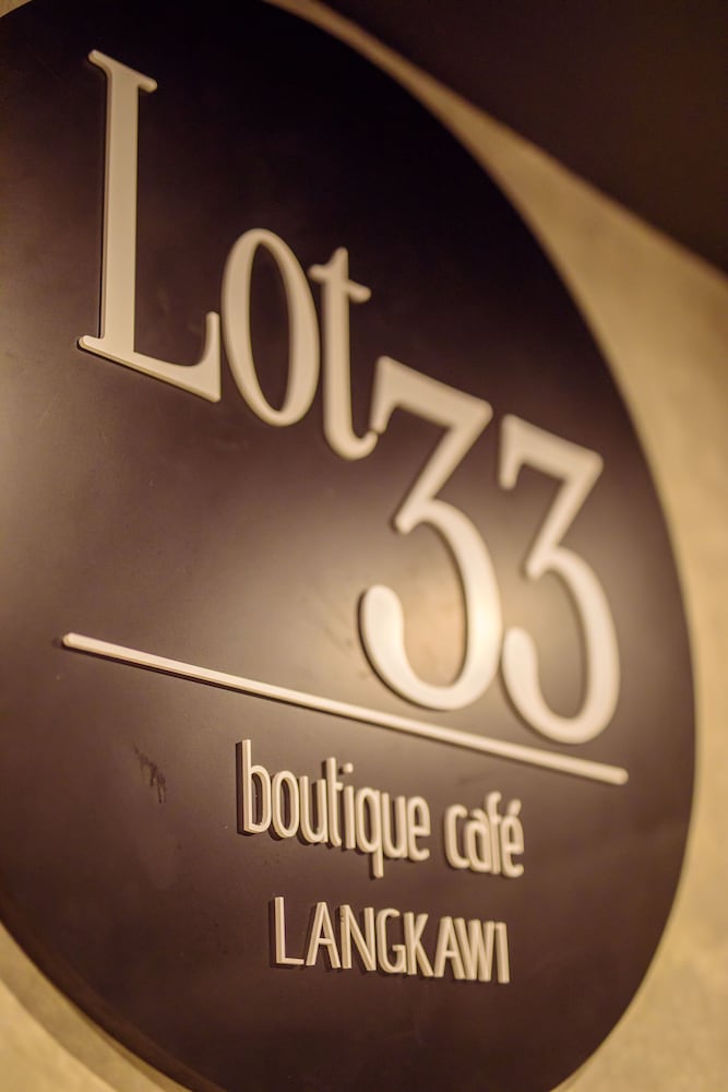 Lot 33 Boutique Hotel 17/50