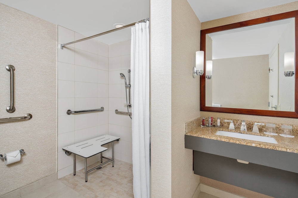 Boca Raton Marriott At Bocacenterhotel 8/48
