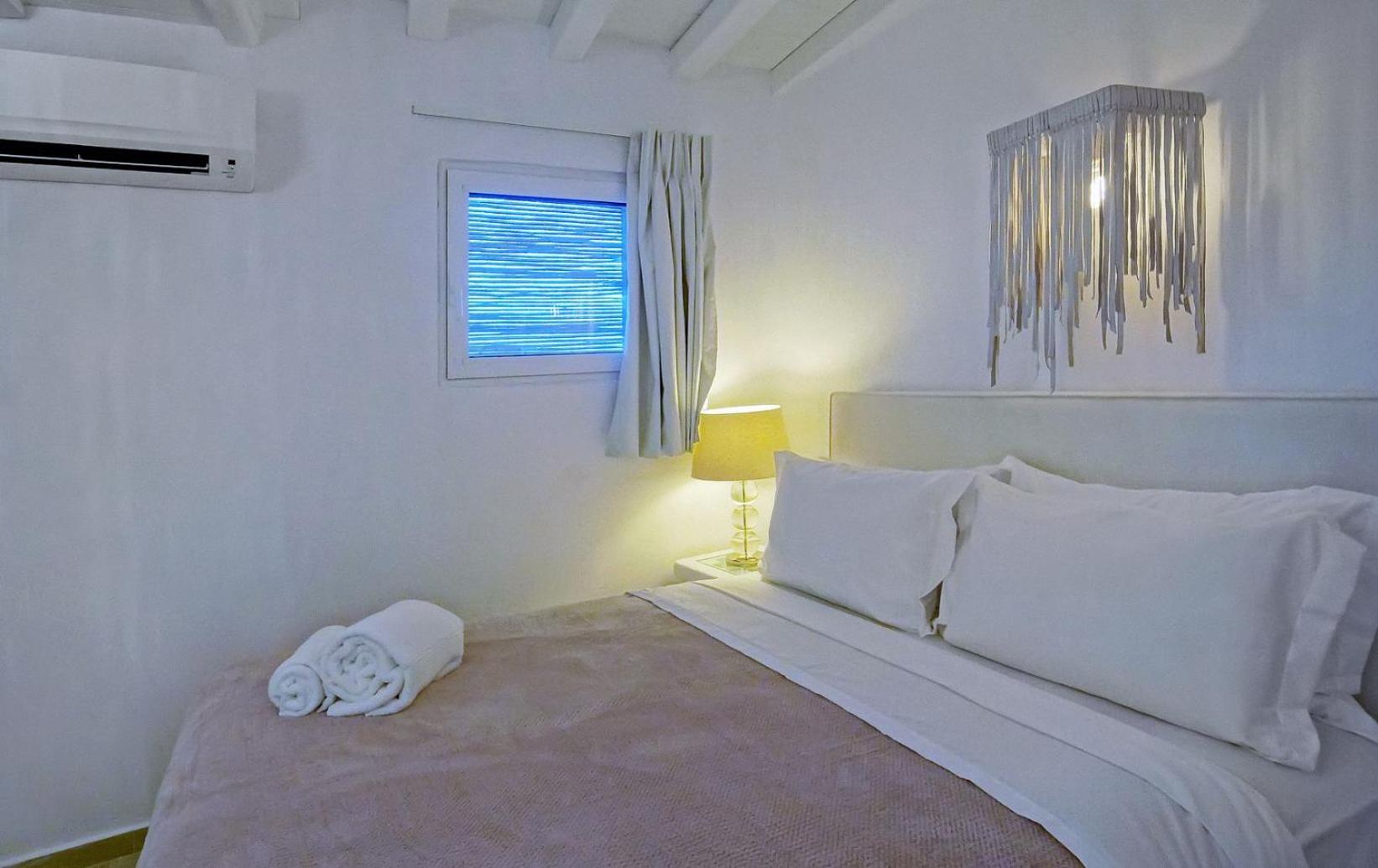 Zinas Villas 18/51