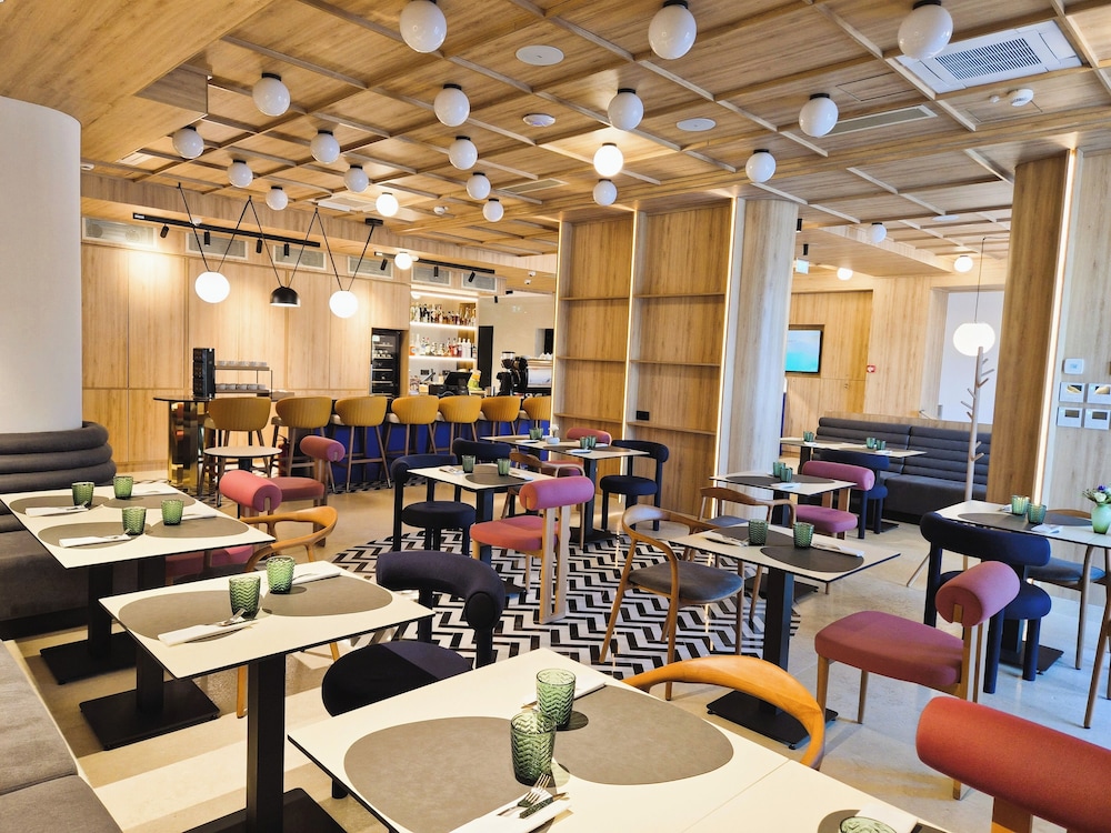Mercure Bucharest Cantemir 22/26