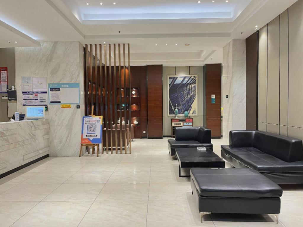 City Convenient Zhuzhou Sports Centre 32/40
