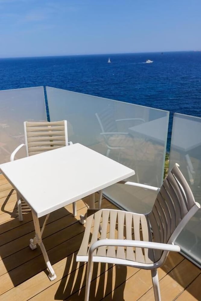 Hotel Saint Christophe Calvi (ex Saint Christophe Corsica) 48/55