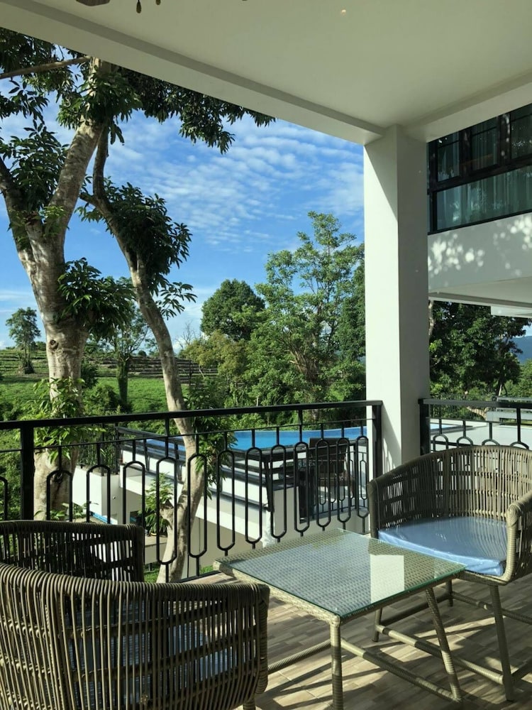 Buraphat Resort 38/50