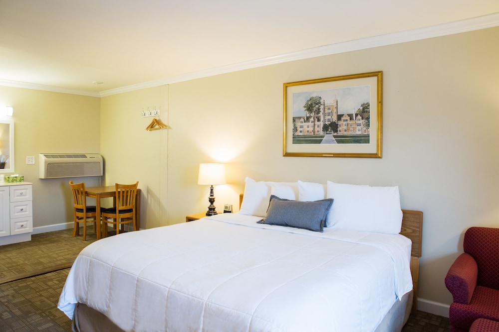The University Inn Ann Arbor 9/46
