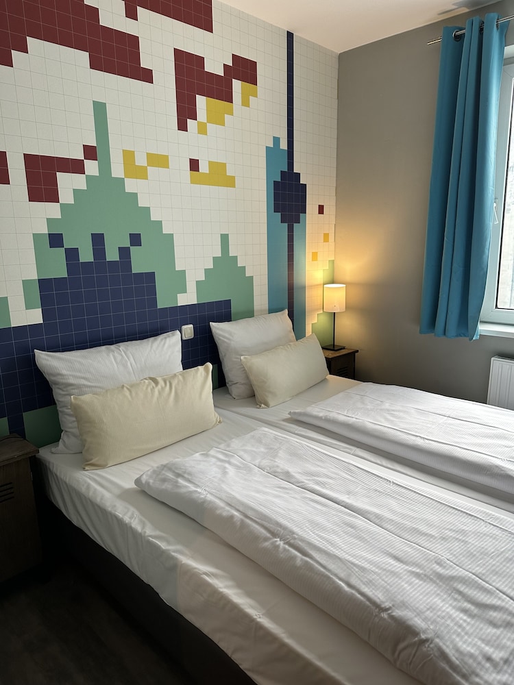 STANDARD, DOUBLE BED