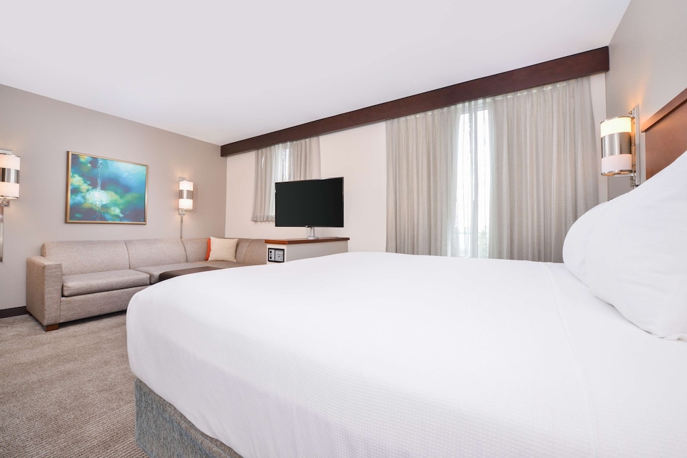 Standard, King Bed