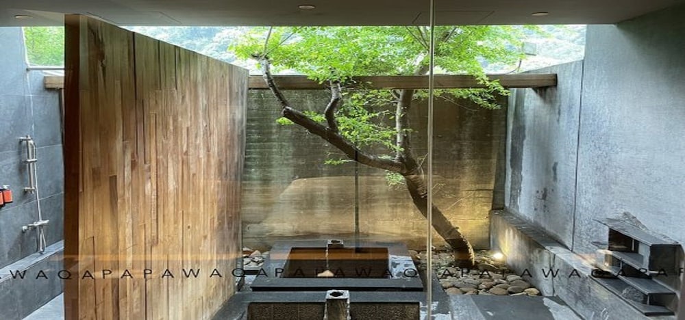 Onsen Papawaqa 43/65
