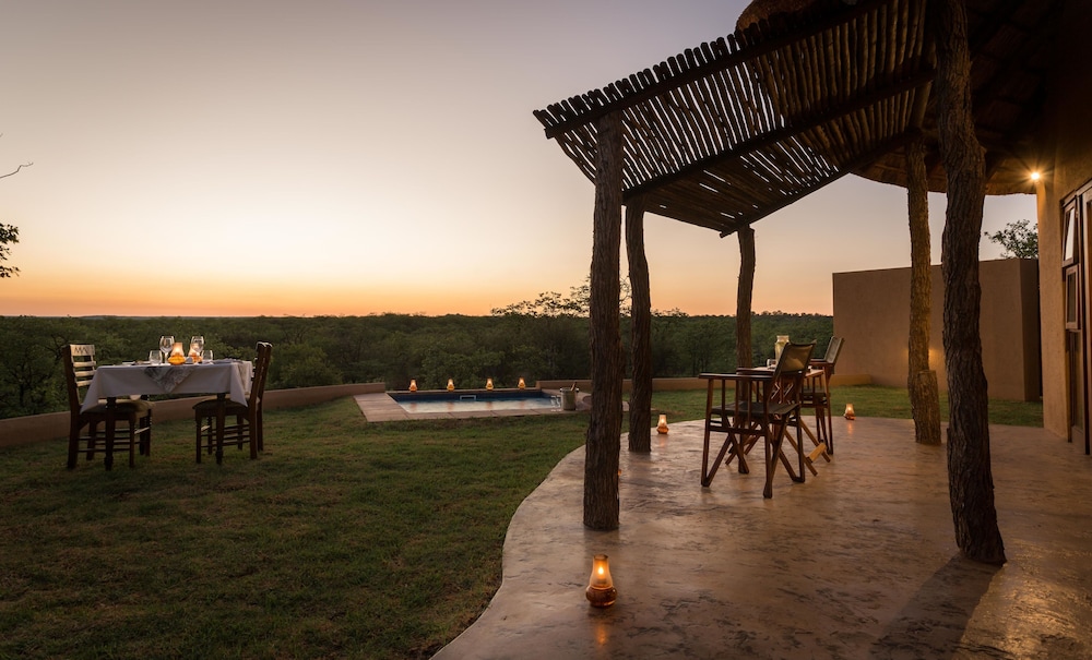 Mopane Bush Lodge 28/34