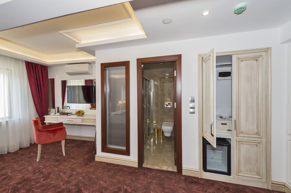 Eskar Hotel 77/78