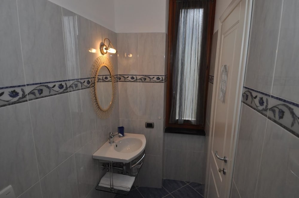 Sandra Villa Rooms 43/43