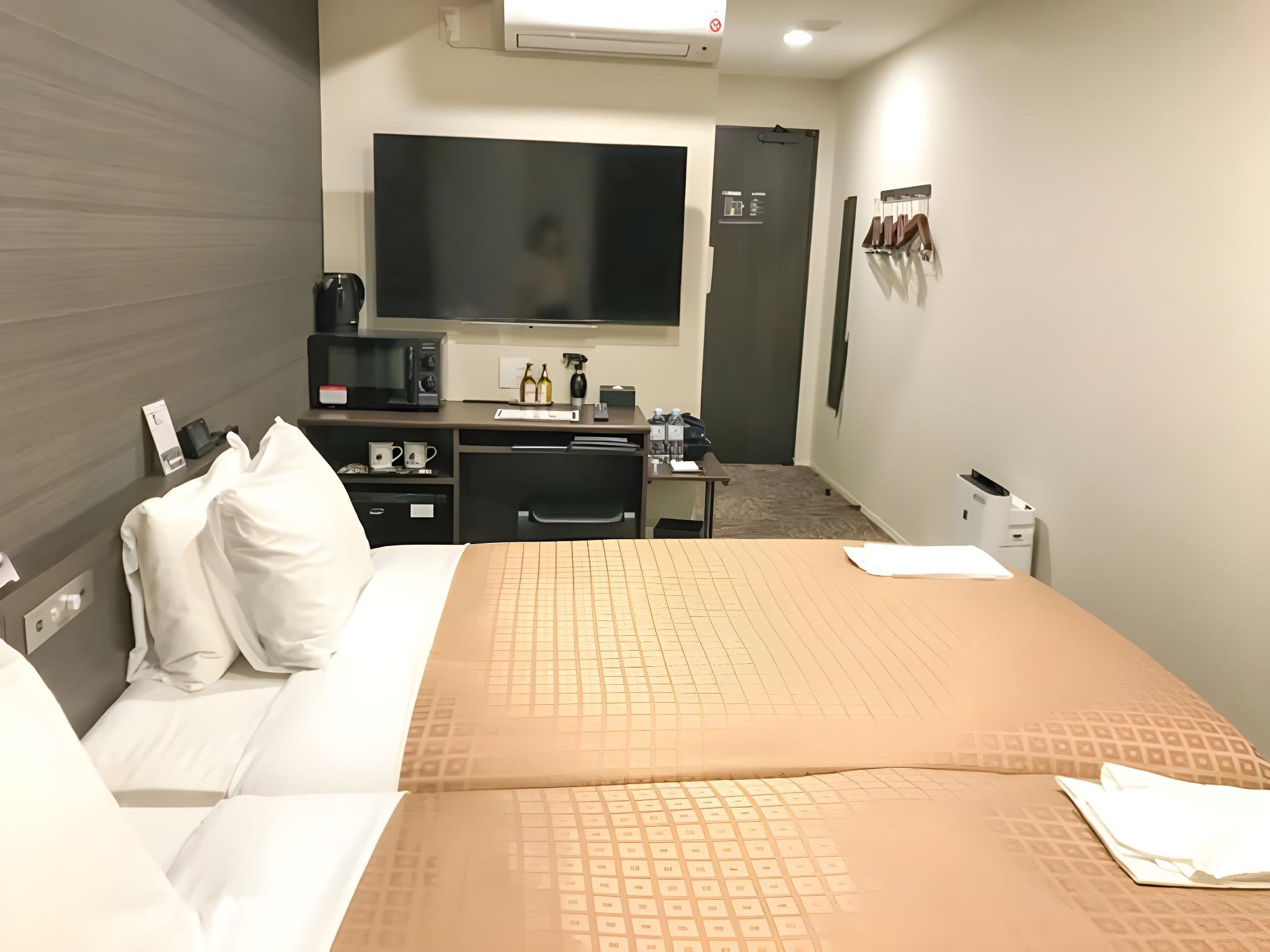 Semi Room, 2 Semi Double Beds, Smoking
